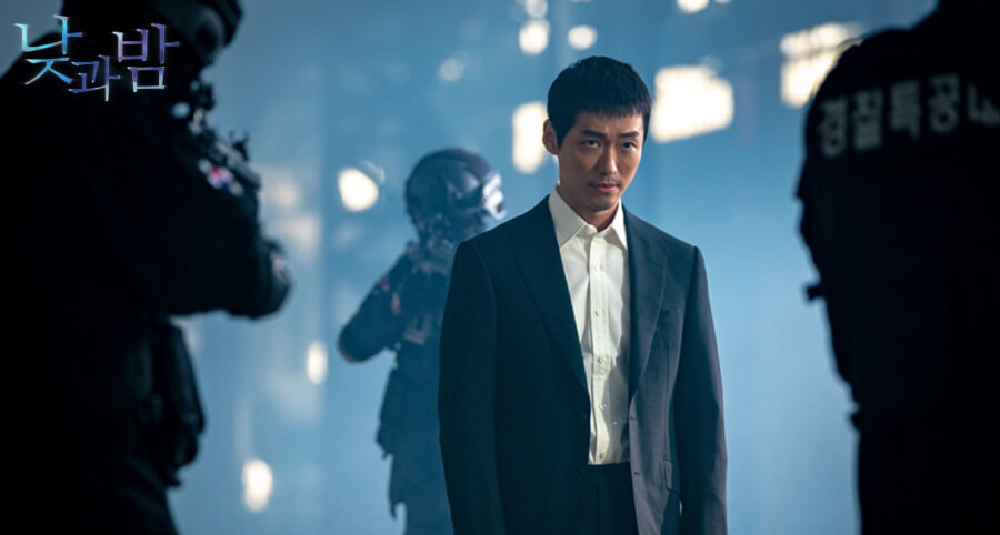 "Awaken" Dizisinin Uzun Fragmanı Yayımlandı