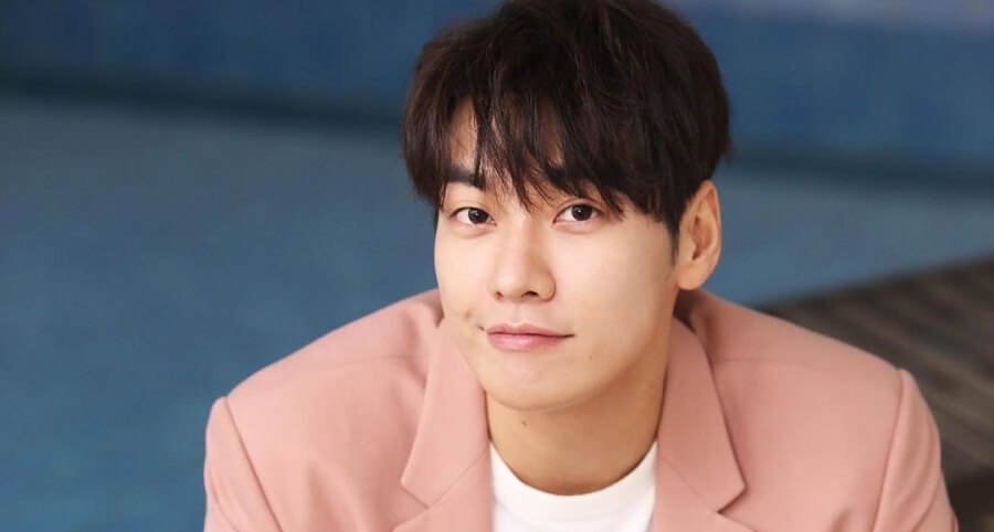 Kim Young-Kwang Yeni Bir Dizide Rol Alabilir
