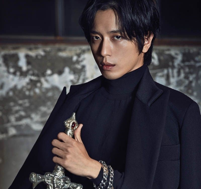 "Out Of The Blue" Dizisinde Jung Yong Hwa Başrol Olarak Yer Alabilir