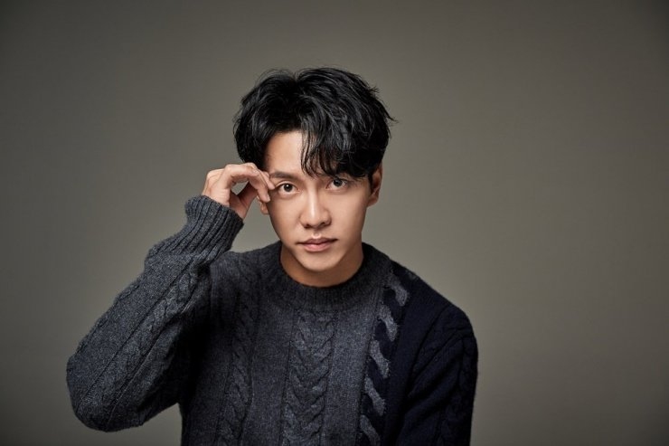 "Supernote" Dizisinde Lee Seung Gi Rol Alabilir