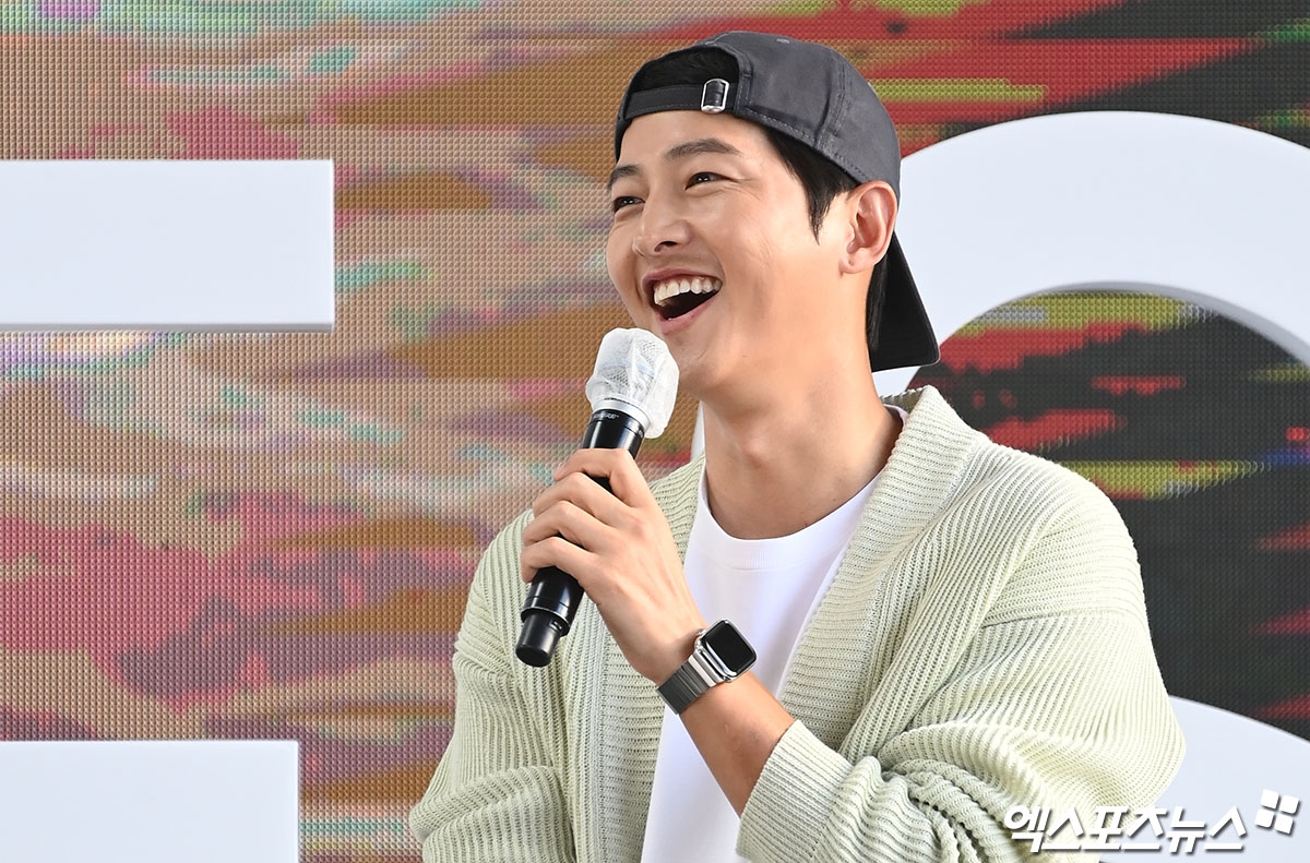 Song Joong Ki, 10 Yıl Üzerine Busan Uluslararası Film Festivaline Katıldı!