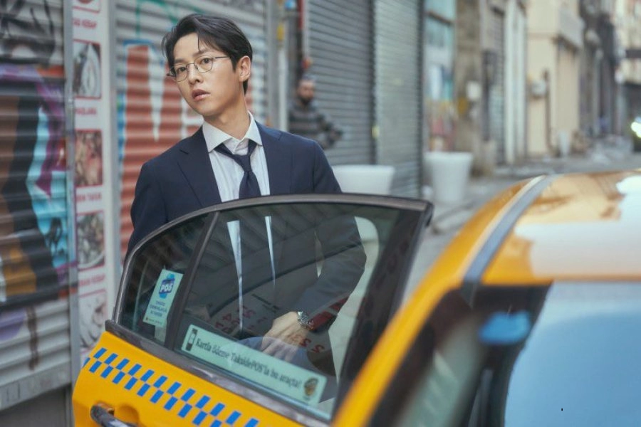 Song Joong Ki'nin Yaklaşan "Reborn Rich" Dizisinin Ayrıntıları Doğrulandı