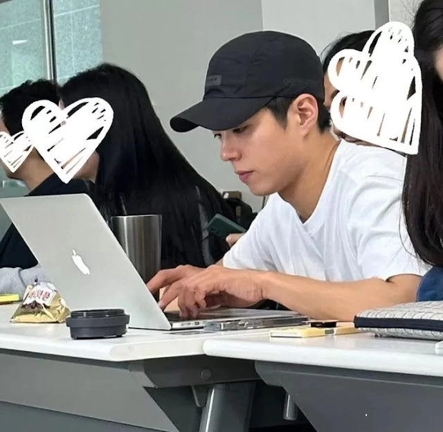 Park Bogum'un Şu An ki Üniversite Hayatı Dikkat Çekiyor  + Netizen Yorumları